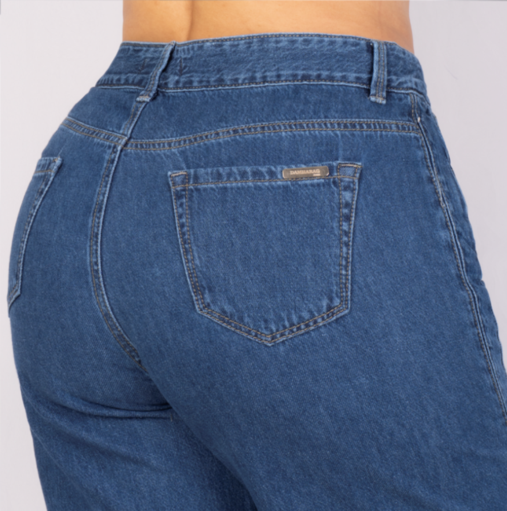 JEANS STRAIGTH BOTONES LEVANTA COLA 47330