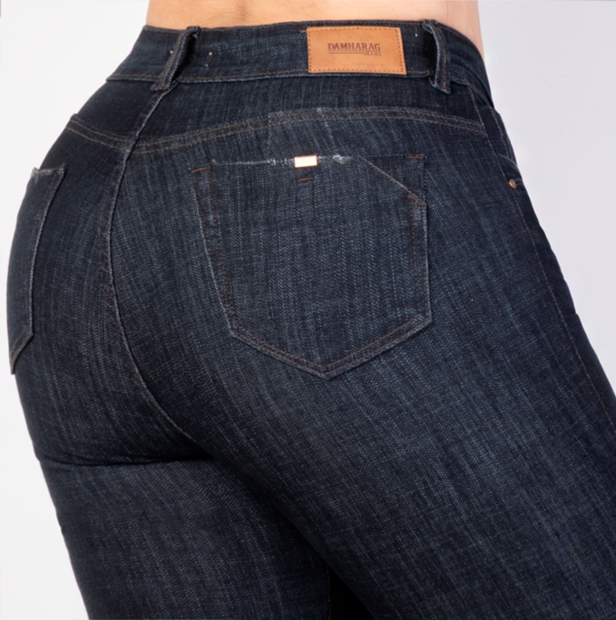 JEANS SKINNY LEVANTA COLA 46256