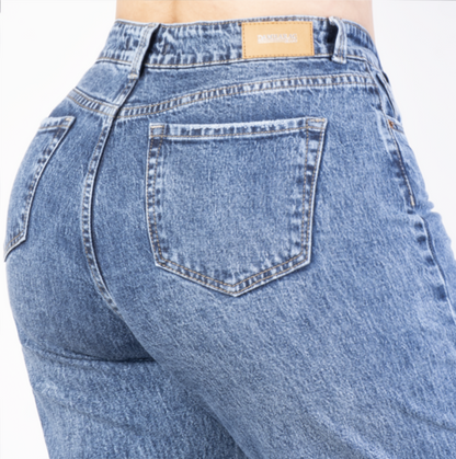 JEANS ANCHO LEVANTA COLA 47384