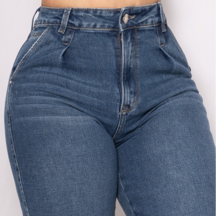 JEANS MOM LEVANTA COLA 9506